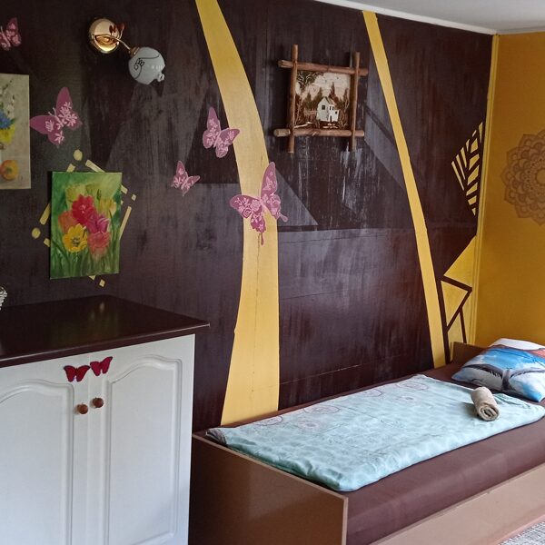 M.Nr.5- divistabu, 4 personām ar koplietošanas WC un dušu