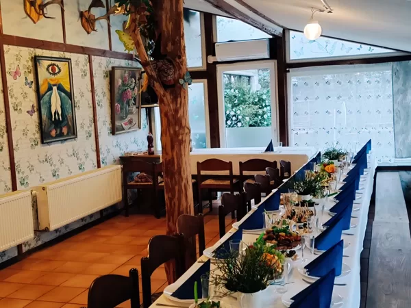 Brokastu/svinību telpa