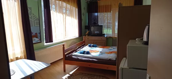 Nr.3-divvietīgs numurs ar koplietošanas WC un dušu