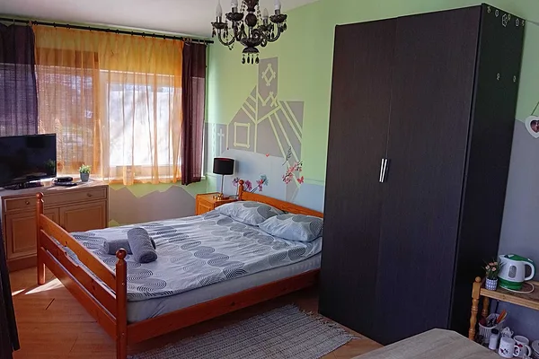 2-vietīgs numurs ar koplietošanas WC un dušu